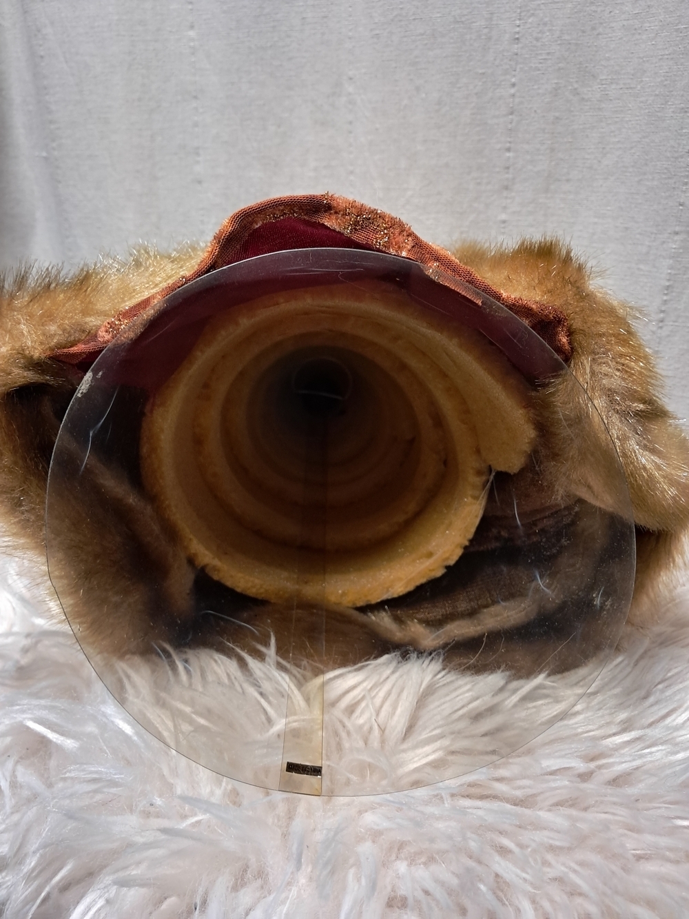 18" Vintage Old World Fur-Trim Gold Santa With Feather Accents - Picture 5 of 6